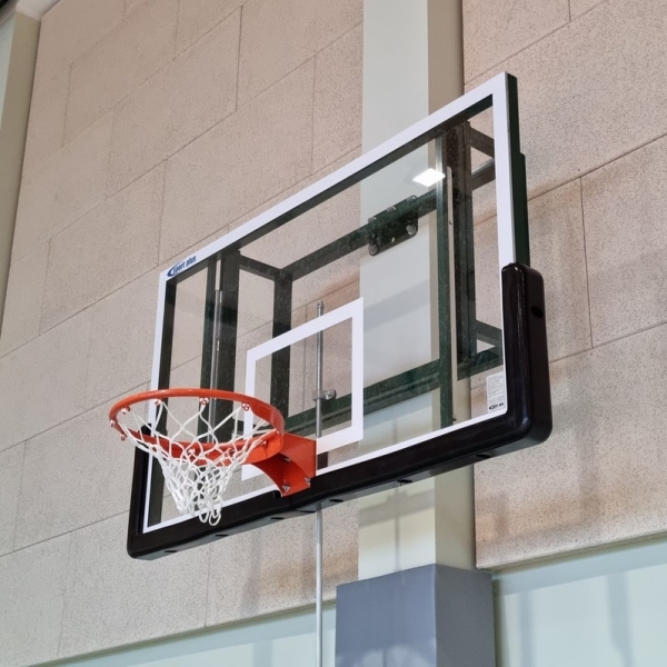 Feste Basketballstruktur - Reichweite bis zu 100 cm