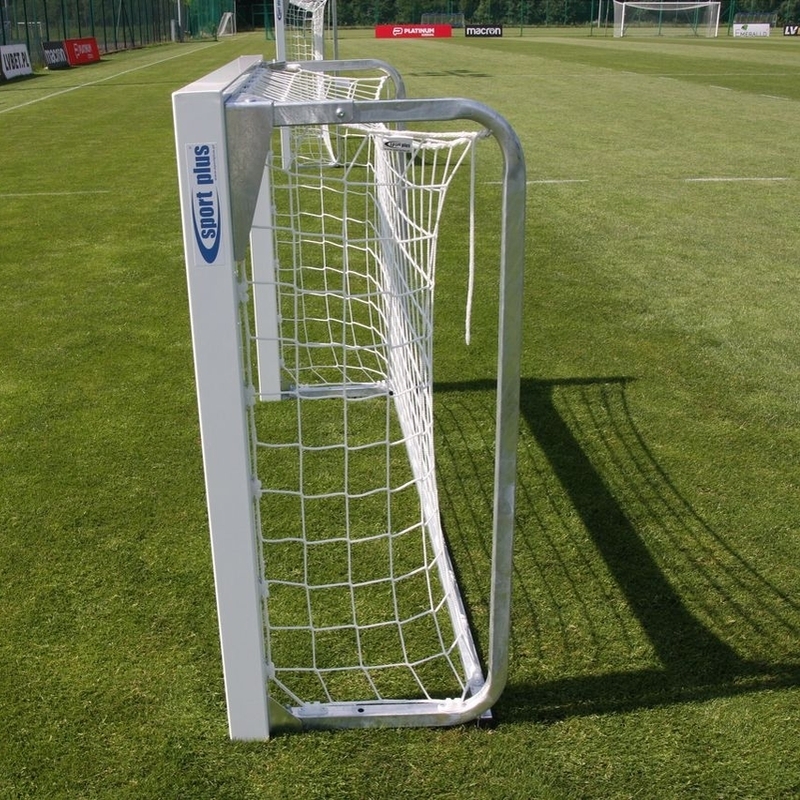 Mini soccer goals 1.6 x 2.4 m