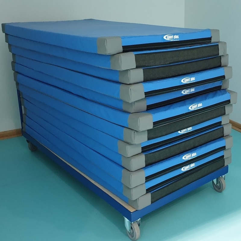 Cart for gymnastic mattresses