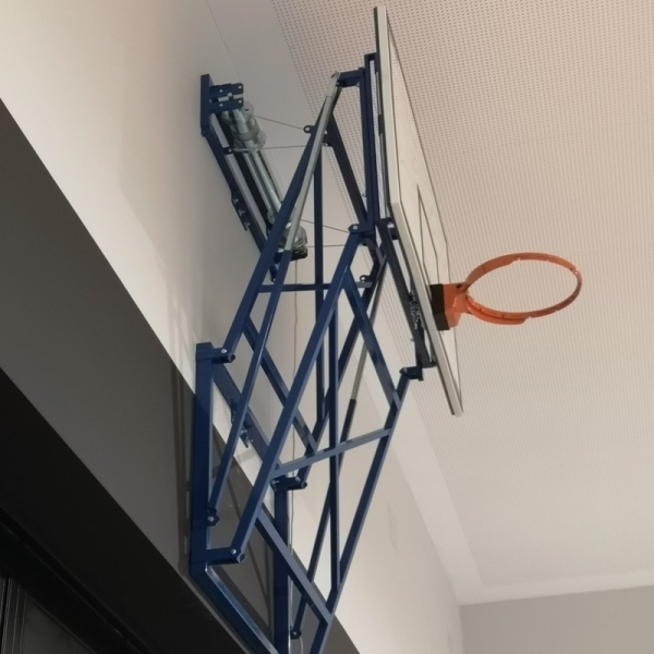 Basketball structure folded vertically upwards