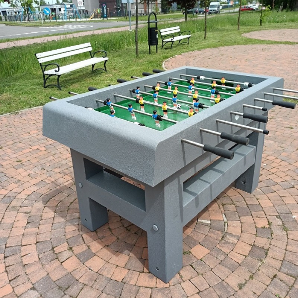 Tischfußballtisch aus Beton