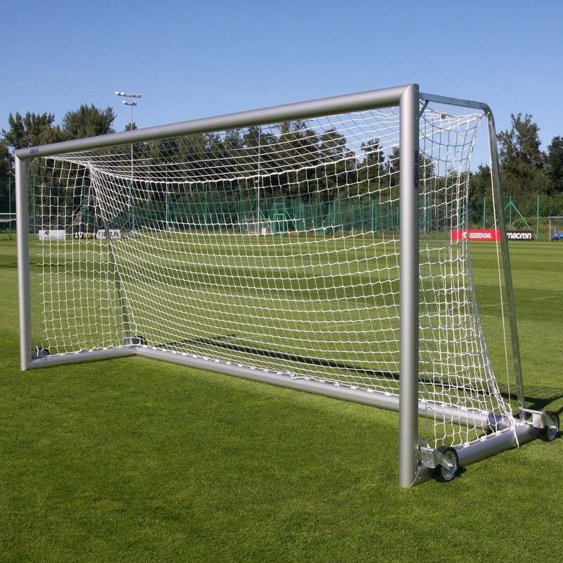 Soccer nets 7.32 x 2.44 m, PP 4 mm, depth 80/150 cm