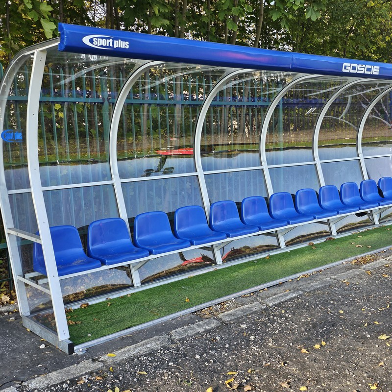 Cabin for reserve players (platform covered with artificial grass)